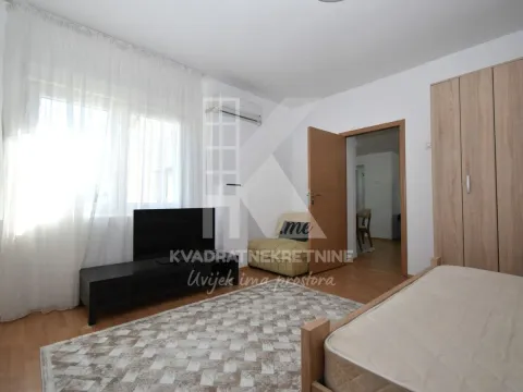 Izdavanje, dvosoban stan, 60m², Centar, Podgorica - image 6