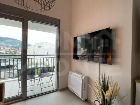 Rent, one bedroom apartment, 46m², Tivat, Crna Gora - image 2