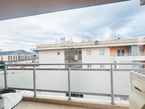 Izdavanje, jednosoban stan, 52m², City Kvart, Podgorica - image 12