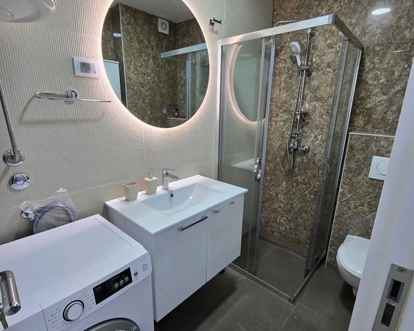 Rent, one bedroom apartment, 40m², Kod Big Fashion-a, Podgorica