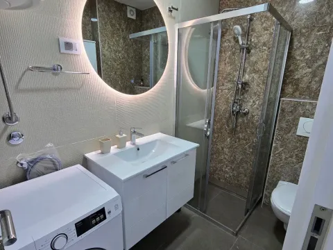 Rent, one bedroom apartment, 40m², Kod Big Fashion-a, Podgorica - image 6