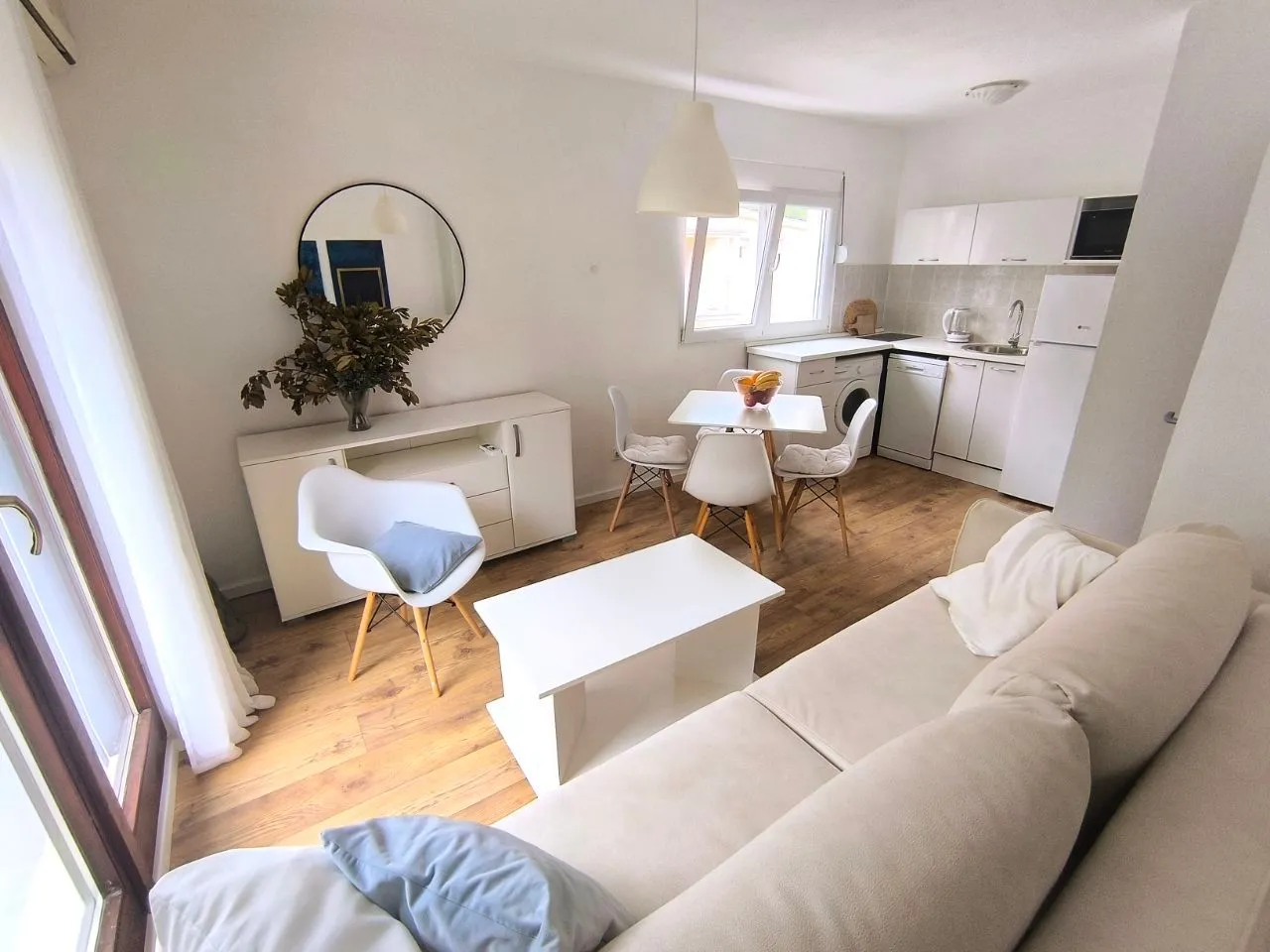 Rent, one bedroom apartment, 43m², Lazi, Budva