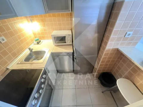 Rent, studio apartment, 31m², Preko Morače, Podgorica - image 5