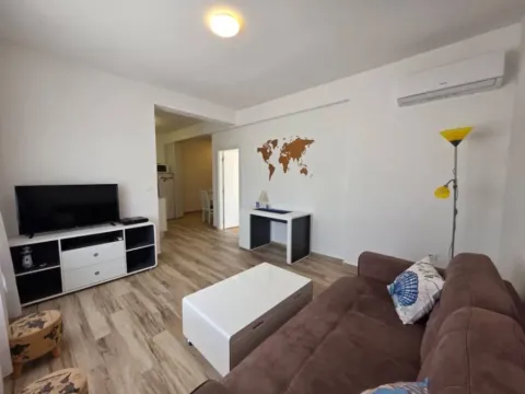 Izdavanje, jednosoban stan, 48m², Bečići, Budva - image 5