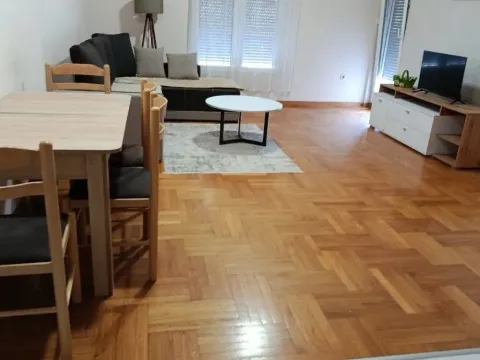 Rent, one bedroom apartment, 52m², Pobrežje, Podgorica - image 1