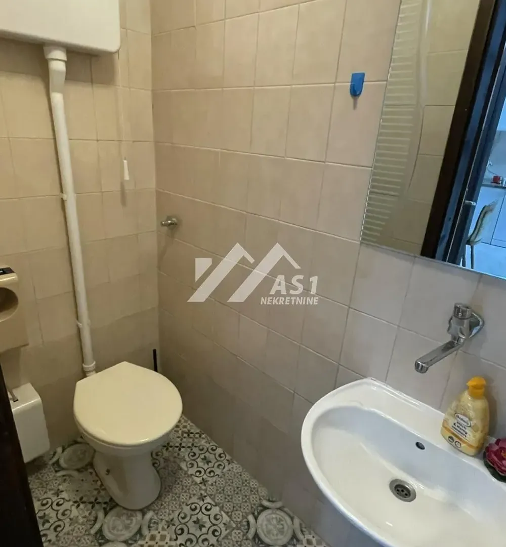 Rent, four bedroom apartment, 100m², Centar, Novi Sad
