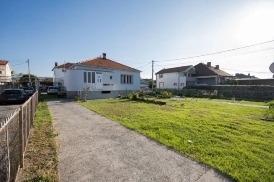 Prodaja, kuća, 140m², Masline, Podgorica