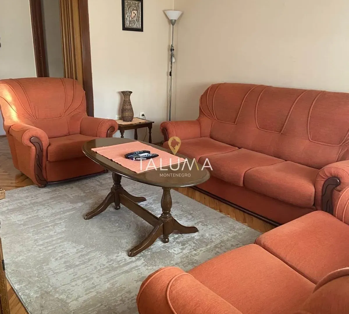 Sale, two bedroom apartment, 76m², Centar, Cetinje