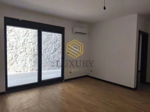 Rent, one bedroom apartment, 52m², Gorica C, Podgorica - image 1