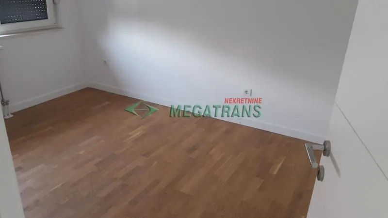 Prodaja, četvorosoban stan, 115m², Telep, Novi Sad Sve Podlokacije