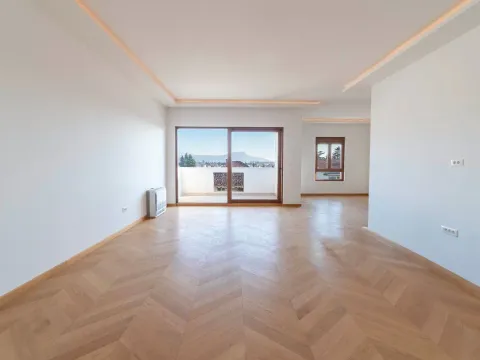 Prodaja, trosoban stan, 142m², Gorica C, Podgorica - image 2