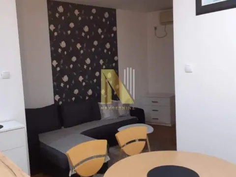 Stan in Bulevar Oslobodjenja