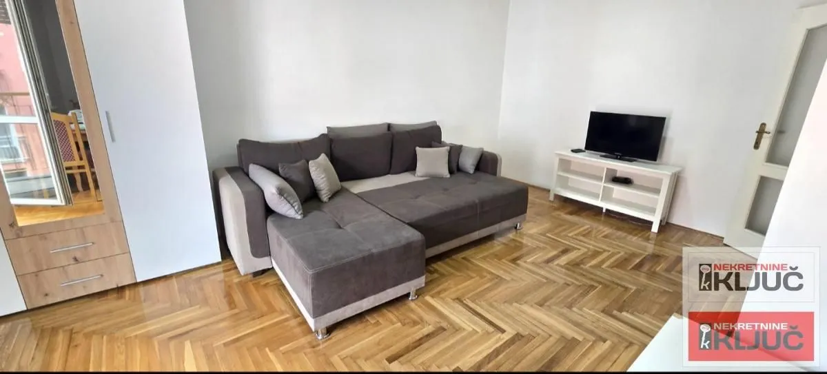 Rent, one bedroom apartment, 56m², Grbavica, Novi Sad Sve Podlokacije