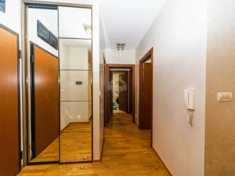 Rent, two bedroom apartment, 70m², City Kvart, Podgorica - image 7