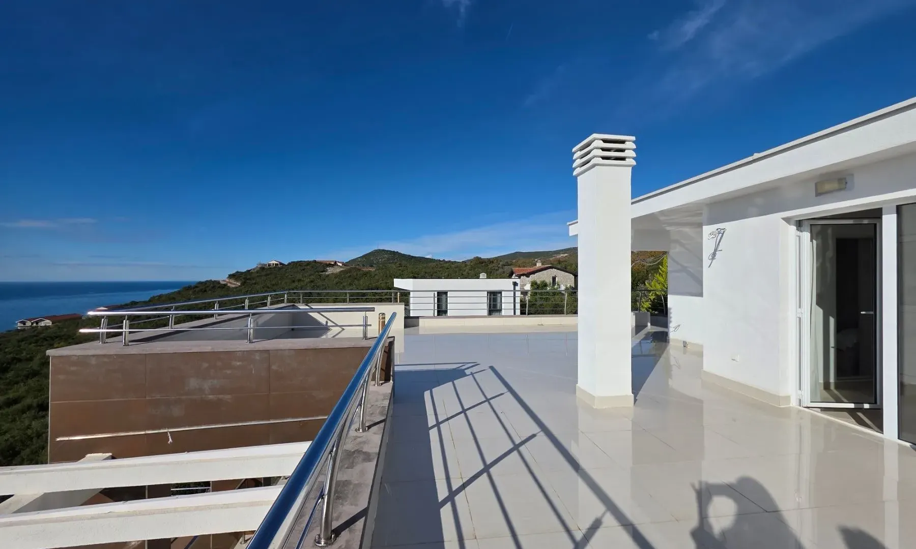 Prodaja, kuća, 380m², Krimovica, Kotor