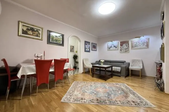 Sale, three bedroom apartment, 65m², Šumice, Beograd