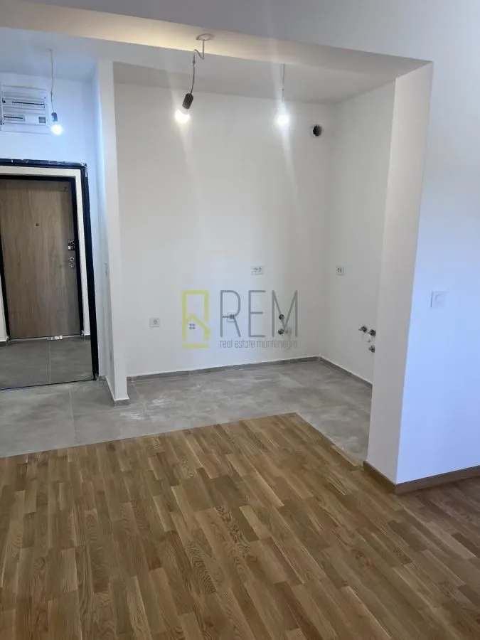 Rent, one bedroom apartment, 46m², Stari Aerodrom, Podgorica
