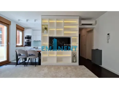 Izdavanje, trosoban stan, 71m², Novi Beograd Blok 67, Novi Beograd Sve Podlokacije