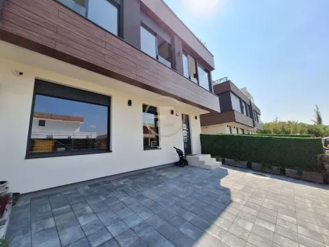 Prodaja, stan, 145m², Sremska Kamenica, Petrovaradin - image 38