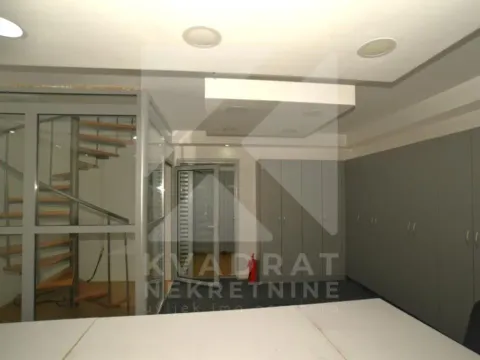 Izdavanje, poslovni prostor, 150m², Kruševac, Podgorica - image 13