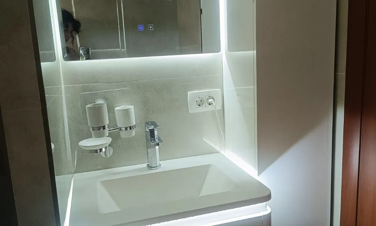 Izdavanje, trosoban stan, 92m², 1 maj, Podgorica