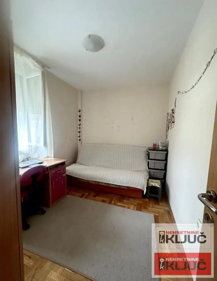 Izdavanje, jednosoban stan, 35m², Nova Detelinara, Novi Sad Sve Podlokacije