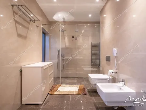 Prodaja, trosoban stan, 230m², Bogišići, Tivat - image 23