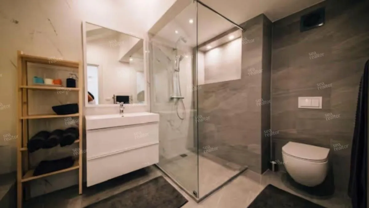 Prodaja, dvosoban stan, 85m², Centar, Tivat