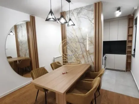 Izdavanje, trosoban stan, 66m², Južni Bulevar, Vračar Sve Podlokacije - image 3