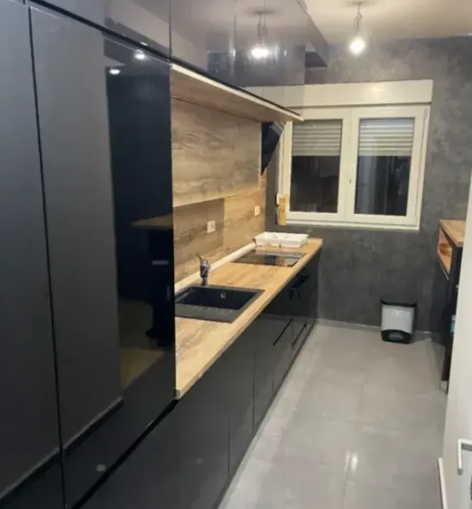 Izdavanje, jednosoban stan, 100m², City Kvart, Podgorica