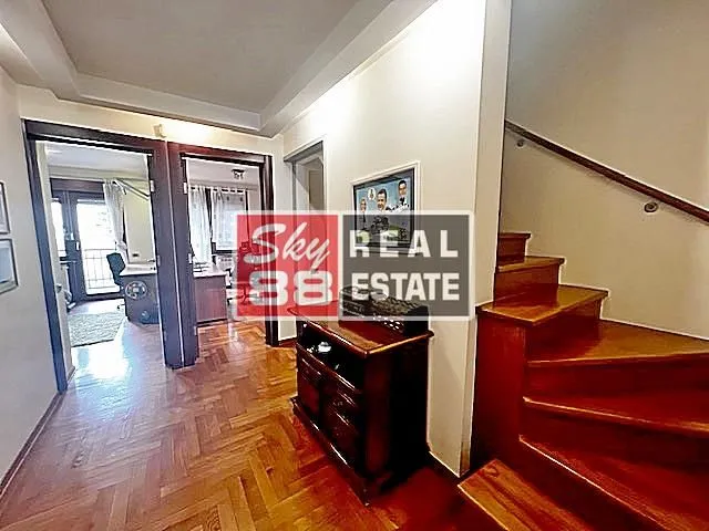 Sale, house, 330m², Čukarica, Beograd