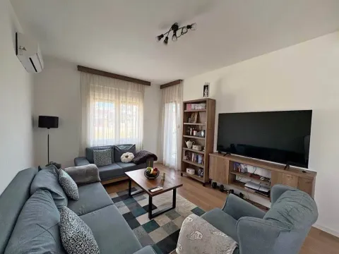 Izdavanje, jednosoban stan, 46m², Zabjelo, Podgorica - image 1