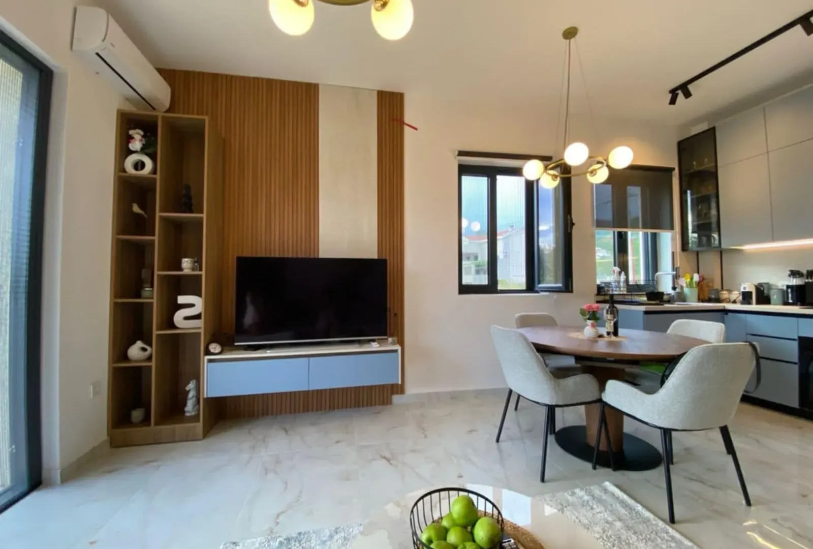 Rent, one bedroom apartment, 44m², Tivat, Crna Gora