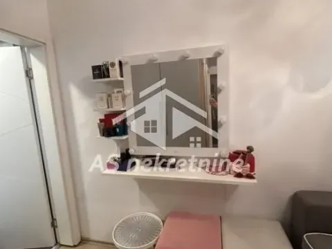 Izdavanje, trosoban stan, 80m², Bogoslovija, Palilula Sve Podlokacije - image 15