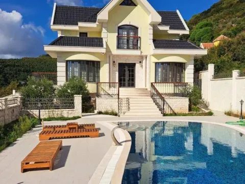 Prodaja, kuća, 450m², Centar, Budva - image 9