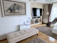 Prodaja, četvorosoban stan, 270m², Skojevsko Naselje, Beograd - image 28