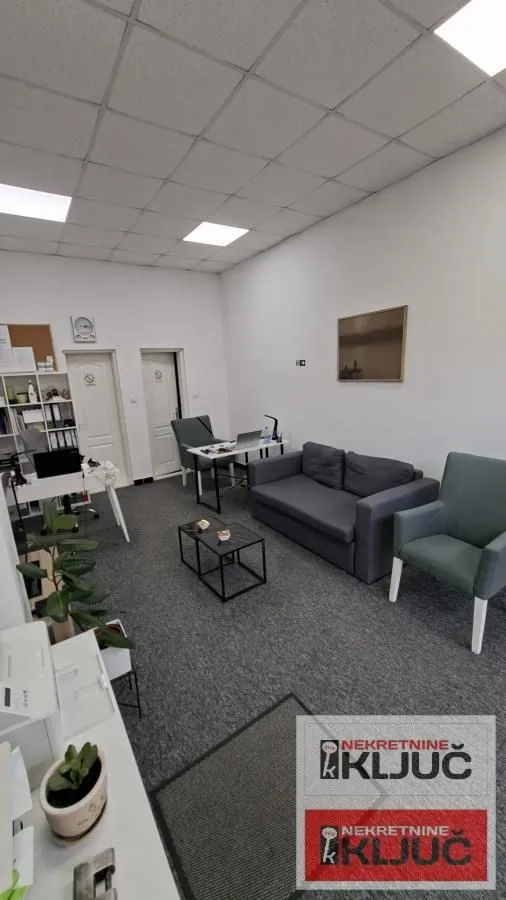 Rent, office space, 25m², Bulevar Evrope, Novi Sad Sve Podlokacije