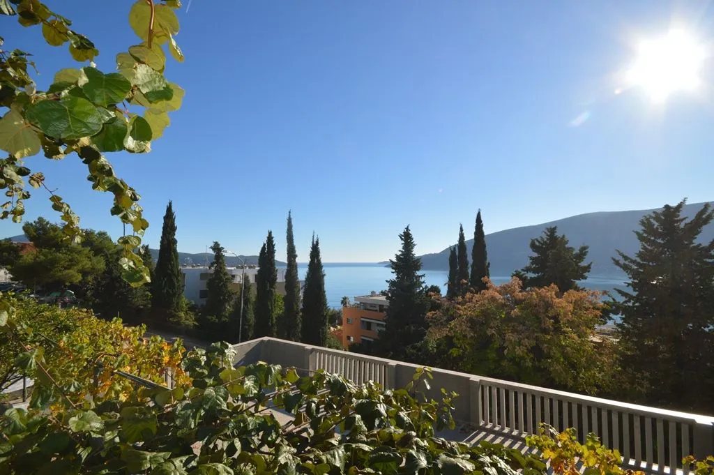 Sale, house, 260m², Centar, Herceg Novi