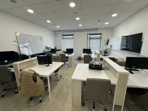 Izdavanje, poslovni prostor, 100m², Stari Aerodrom, Podgorica - image 2