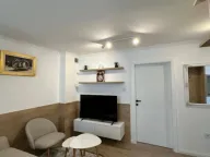 Izdavanje, dvosoban stan, 60m², Centar, Tivat - image 7