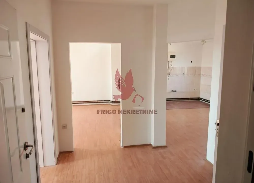 Prodaja, trosoban stan, 63m², Mladenovac, Beograd