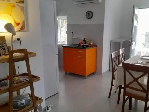 Prodaja, dvosoban stan, 66m², Centar, Tivat - image 5