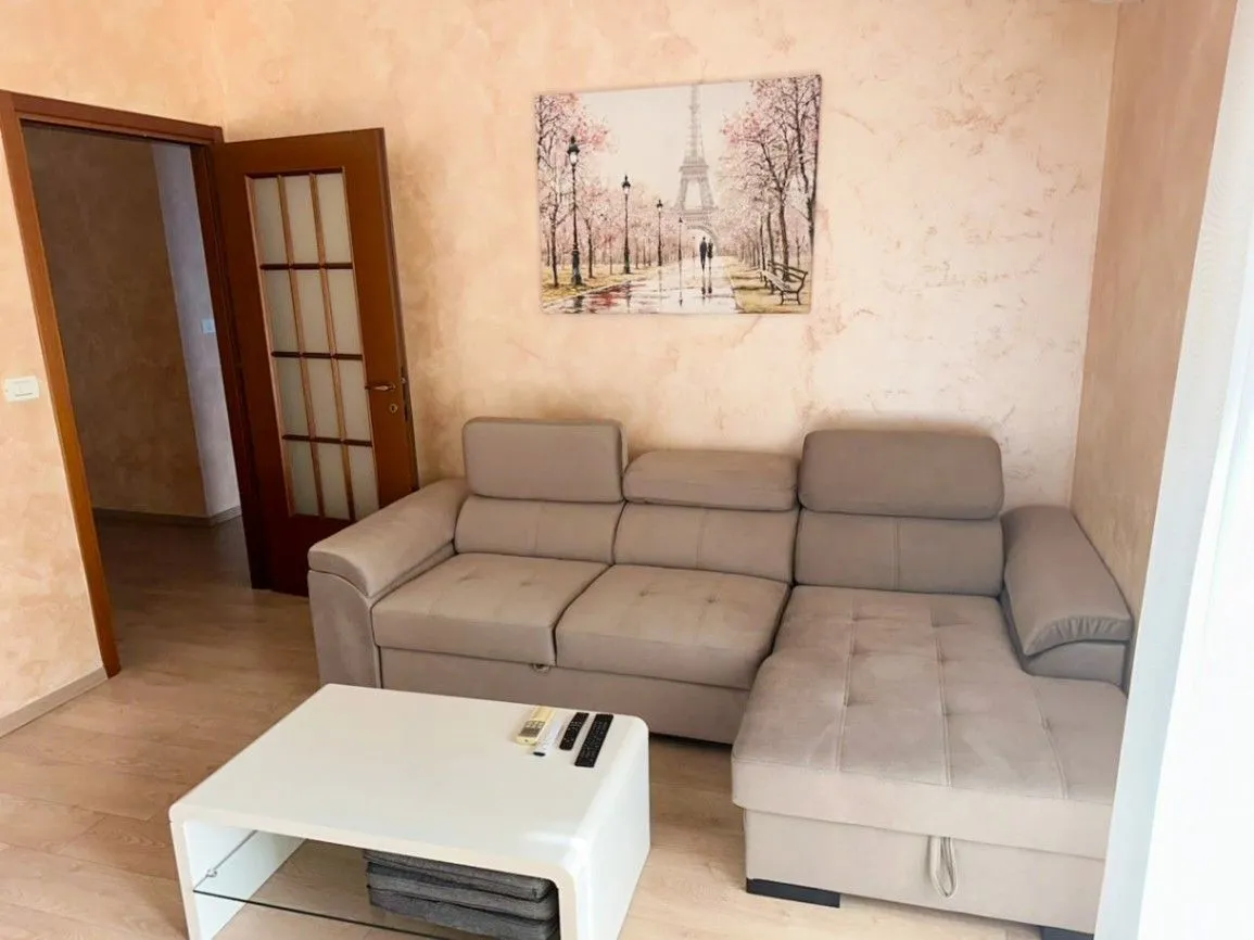 Rent, two bedroom apartment, 75m², City Kvart, Podgorica