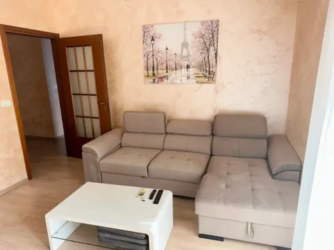 Izdavanje, dvosoban stan, 75m², City Kvart, Podgorica - image 7