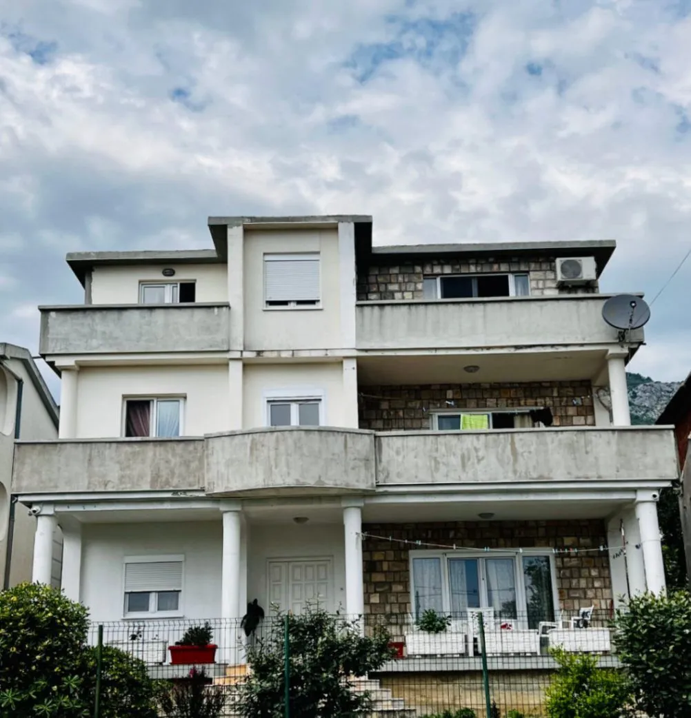 Sale, house, 380m², Šušanj, Bar