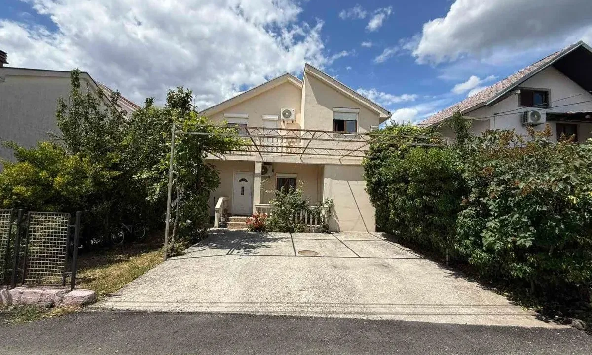 Prodaja, kuća, 125m², Murtovina, Podgorica