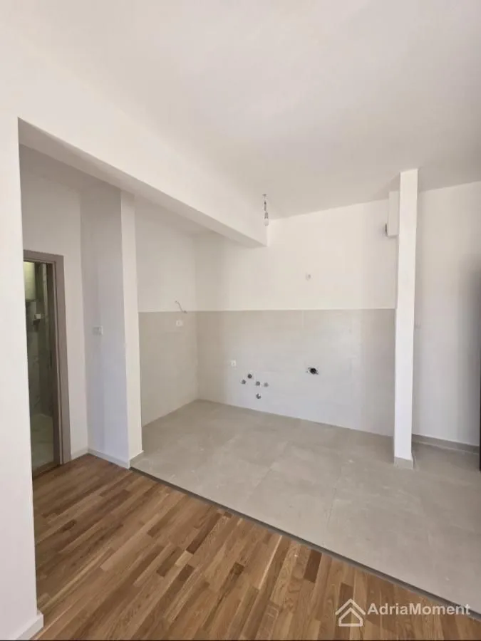 Sale, one bedroom apartment, 41m², Podkošljun, Budva