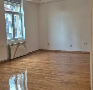 Izdavanje, garsonjera, 144m², Vračar Sve Podlokacije, Beograd - image 4