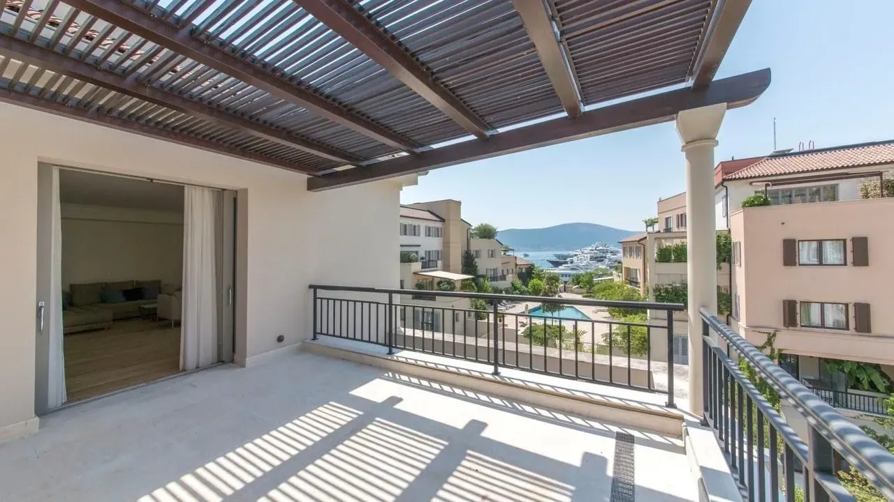 Rent, two bedroom apartment, 164m², Porto Montenegro, Tivat