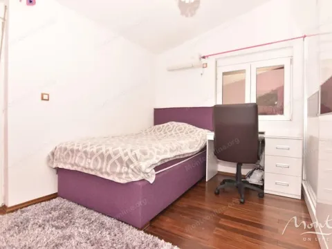 Sale, house, 175m², Podgorica, Crna Gora - image 9